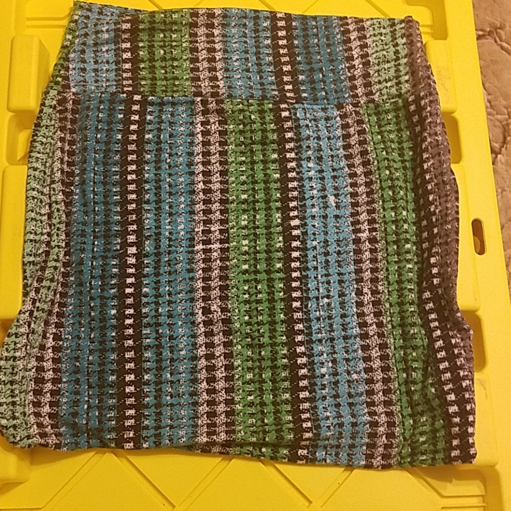 2 skirts - Picture 3 of 4